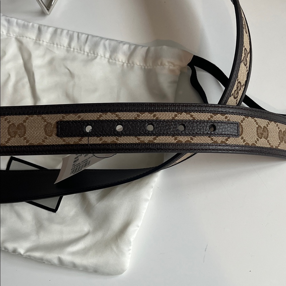 Brand New! Gucci Unisex GG Leather/Canvas Belt - Picture 5 of 9